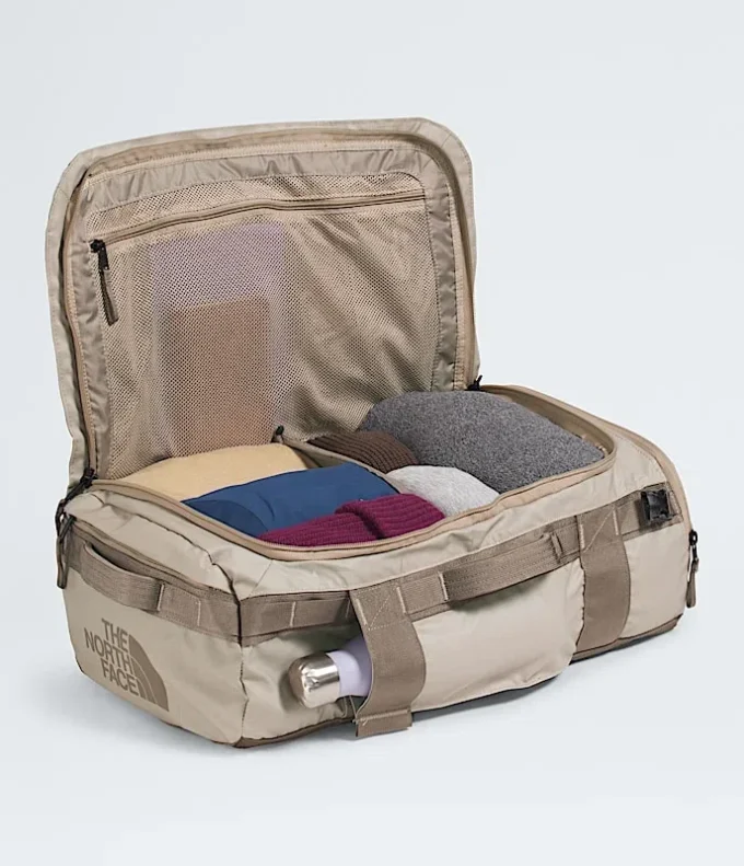 Bolsa de viaje Base Camp Voyager — 32 l