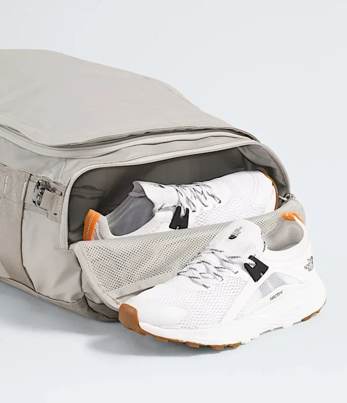 Bolsa de viaje Base Camp Voyager — 32 l