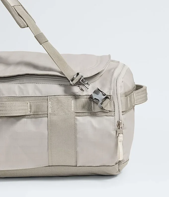 Bolsa de viaje Base Camp Voyager — 32 l