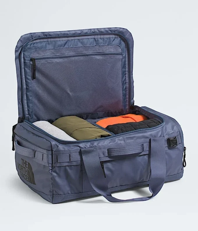 Bolsa de viaje Base Camp Voyager — 42 l