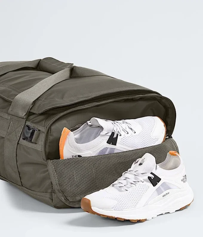 Bolsa de viaje Base Camp Voyager — 42 l