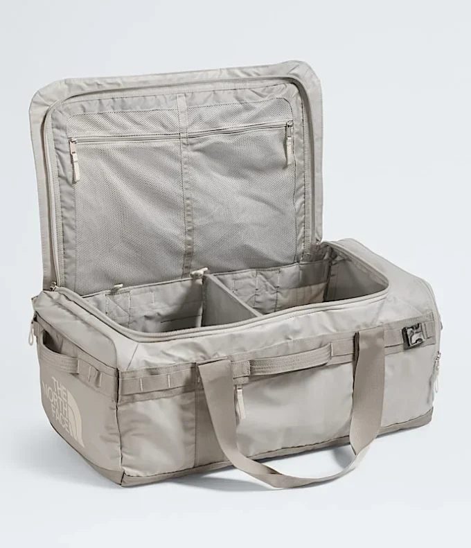 Bolsa de viaje Base Camp Voyager — 62 l