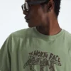 Camiseta de manga corta Evolution TNF™ Bear para hombre — Gráfico