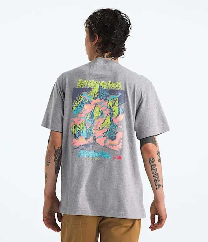 Camiseta de manga corta para hombre TNF™ Essential Expedition Series — Gráfico