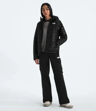 Chaqueta con capucha THERMOBALL™ para mujer