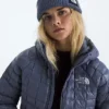 Chaqueta con capucha THERMOBALL™ para mujer