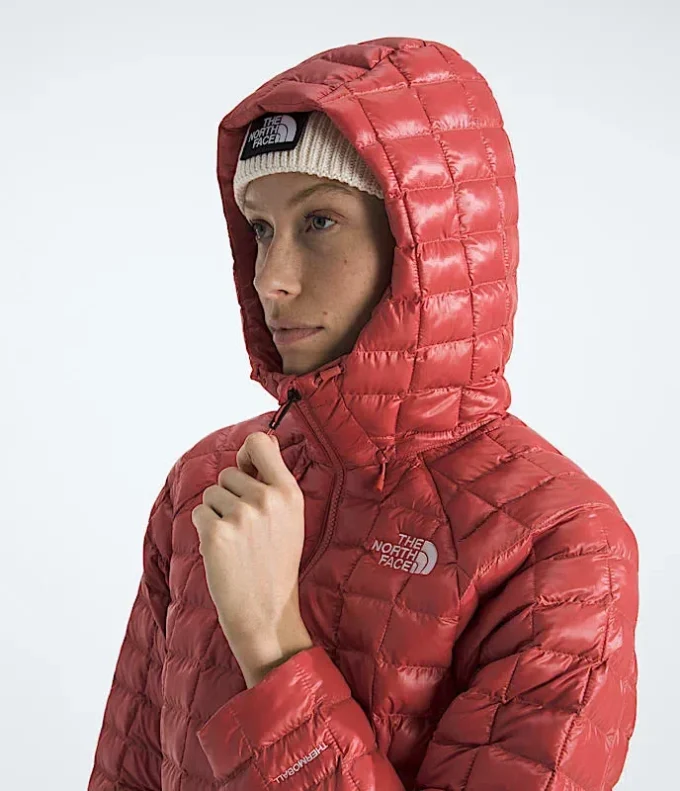 Chaqueta con capucha THERMOBALL™ para mujer Chaqueta con capucha THERMOBALL™ para mujer