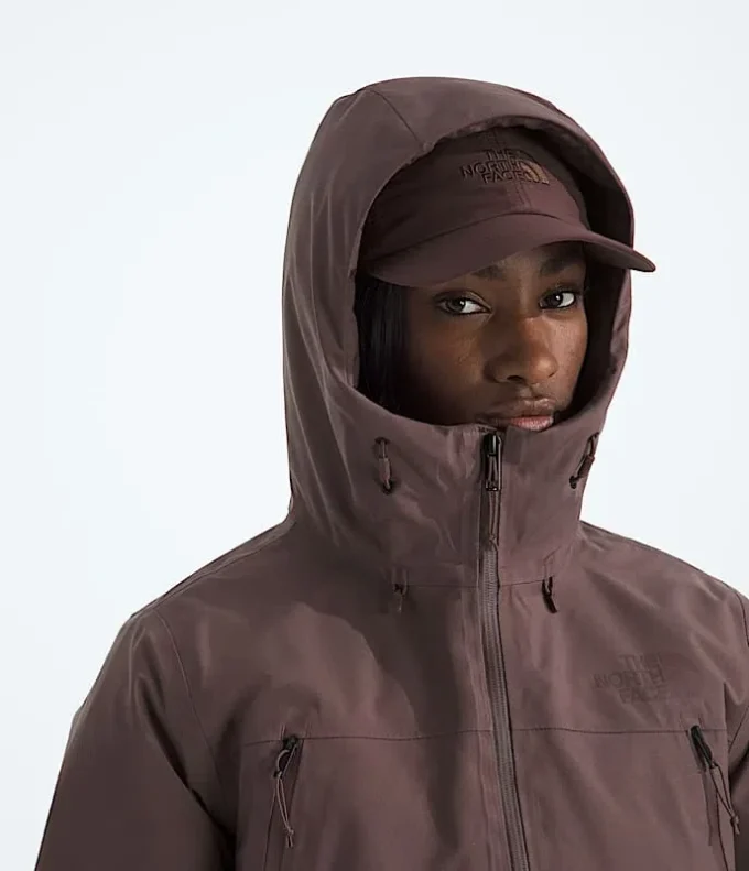 Chaqueta con capucha TNF™ Range Down para mujer Chaqueta con capucha TNF™ Range Down para mujer