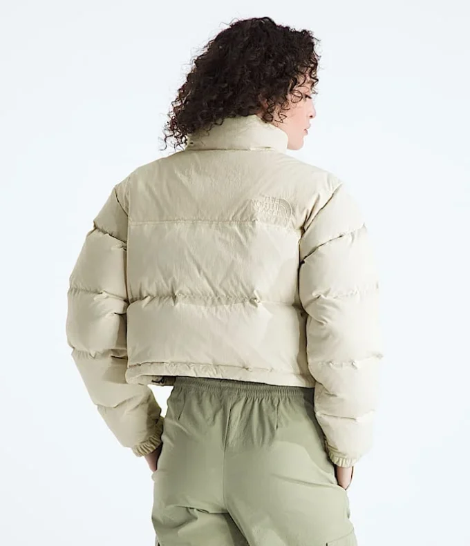 Chaqueta corta Nuptse DTM para mujer