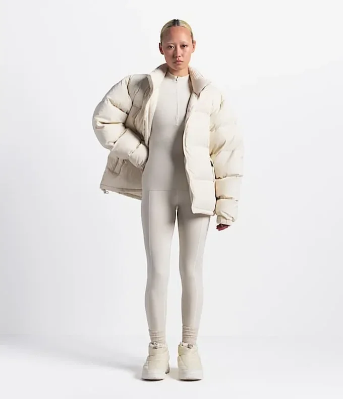 Chaqueta Nuptse 1996 de The North Face X SKIMS Chaqueta Nuptse 1996 de The North Face X SKIMS