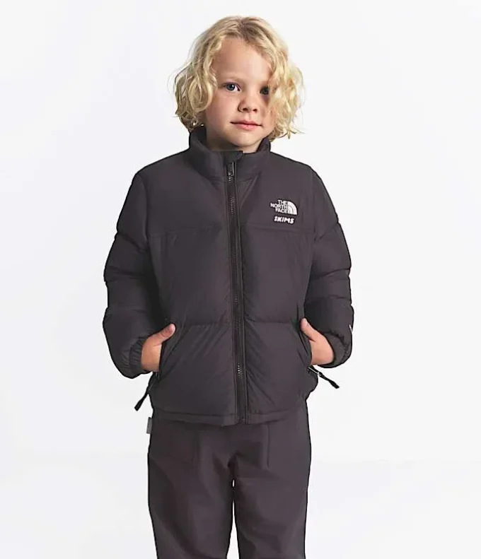 Chaqueta Nuptse 1996 para niños de The North Face X SKIMS Chaqueta Nuptse 1996 para niños de The North Face X SKIMS