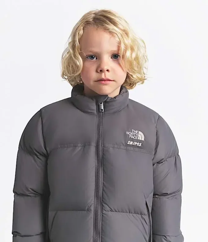 Chaqueta Nuptse 1996 para niños de The North Face X SKIMS Chaqueta Nuptse 1996 para niños de The North Face X SKIMS
