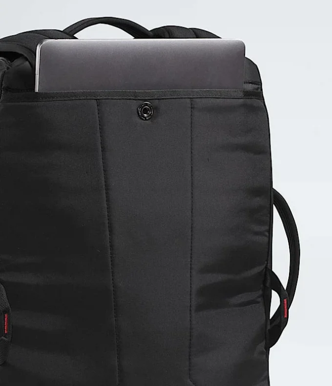 Equipo para campamento base y mochila para botas
