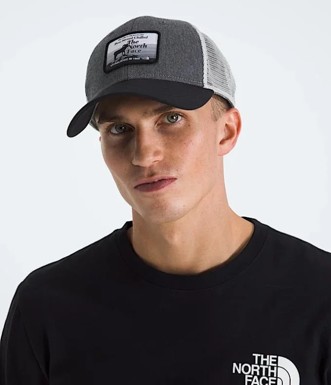 Gorra Mudder Trucker con gráfico