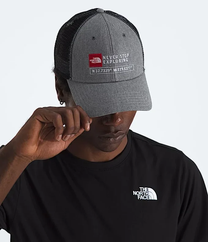 Gorra Mudder Trucker con gráfico