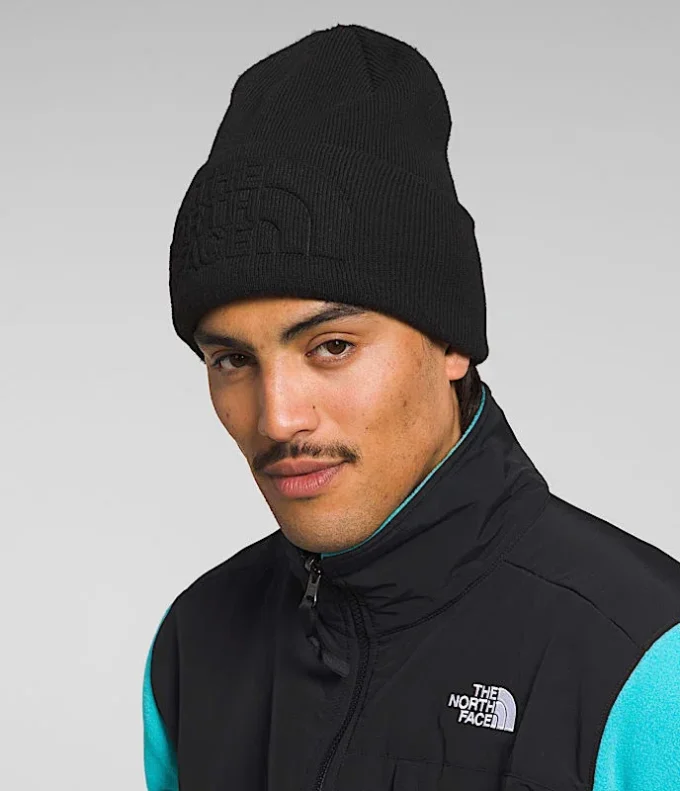 Gorro urbano con relieve Gorro urbano con relieve