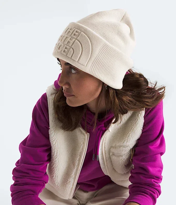 Gorro urbano con relieve Gorro urbano con relieve
