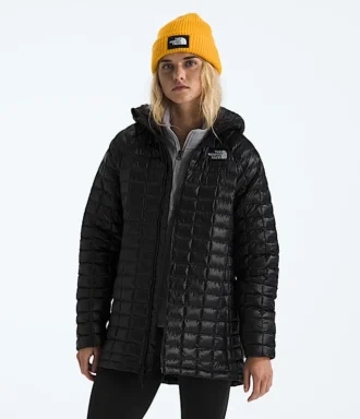 Parka con capucha THERMOBALL™ para mujer
