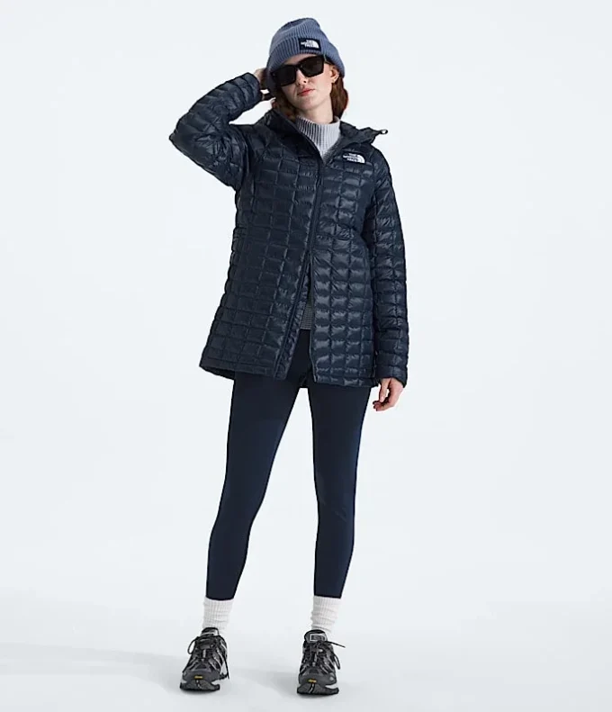 Parka con capucha THERMOBALL™ para mujer